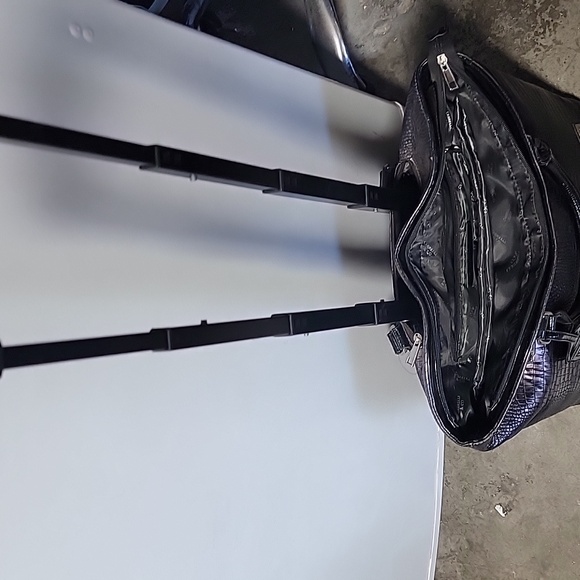 Rolling briefcase - Picture 10 of 11